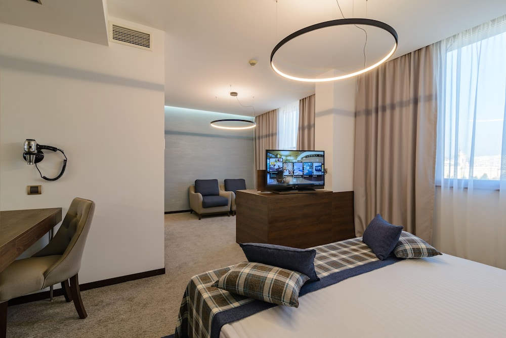 Rosslyn Dimyat Hotel Varna — Hotel rooms in Varna, Varna Region