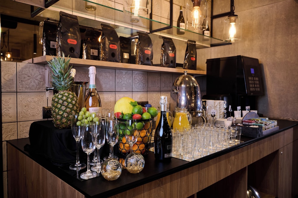 Hotel M29 — Restaurant & bars in Krakow, Lesser Poland
