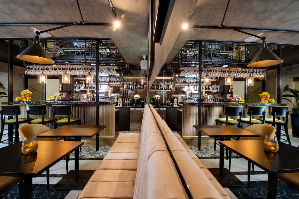 Hotel M29 — Restaurant & bars in Krakow, Lesser Poland