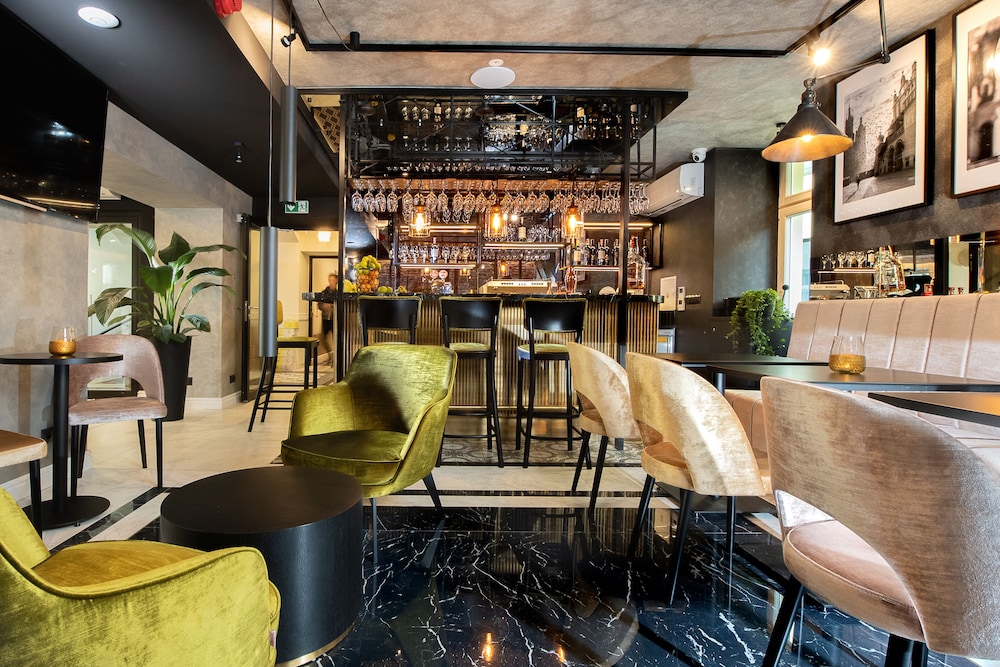 Hotel M29 — Restaurant & bars in Krakow, Lesser Poland