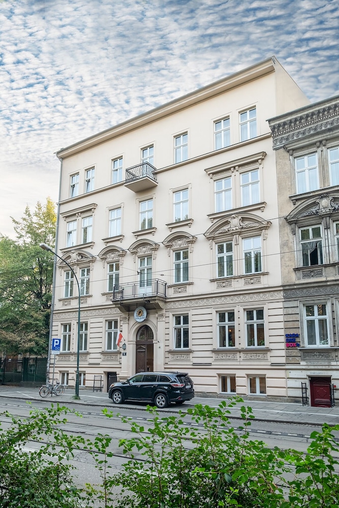 Hotel Maximum — Hotel building in Krakow, Lesser Poland