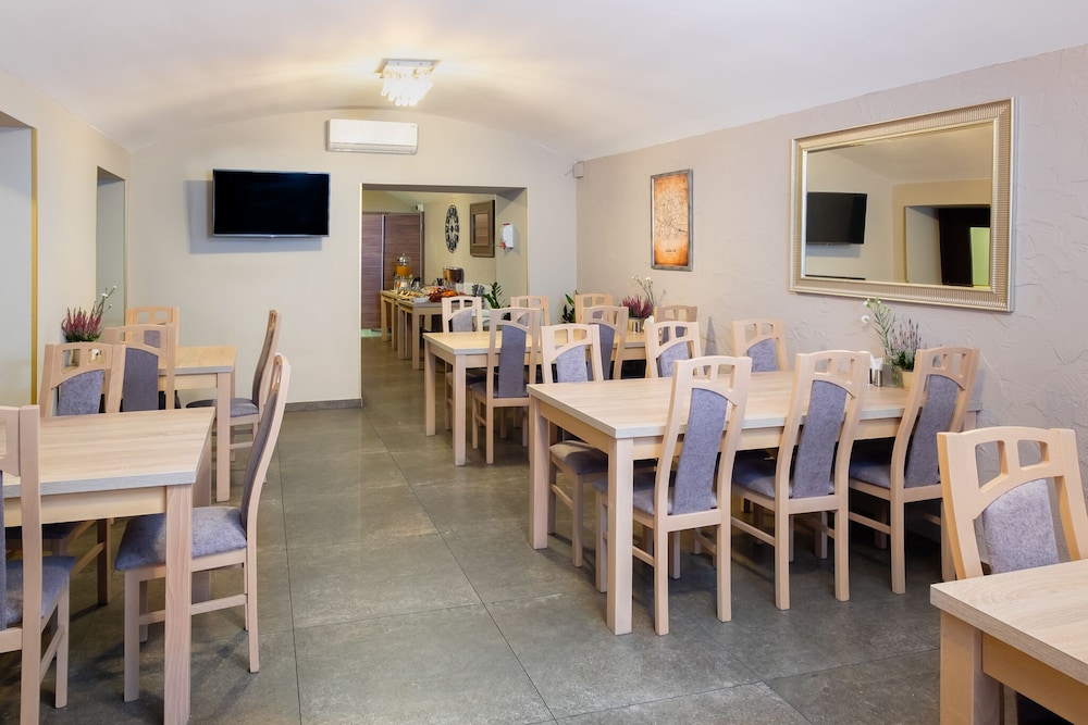Hotel Maximum — Restaurant & bars in Krakow, Lesser Poland