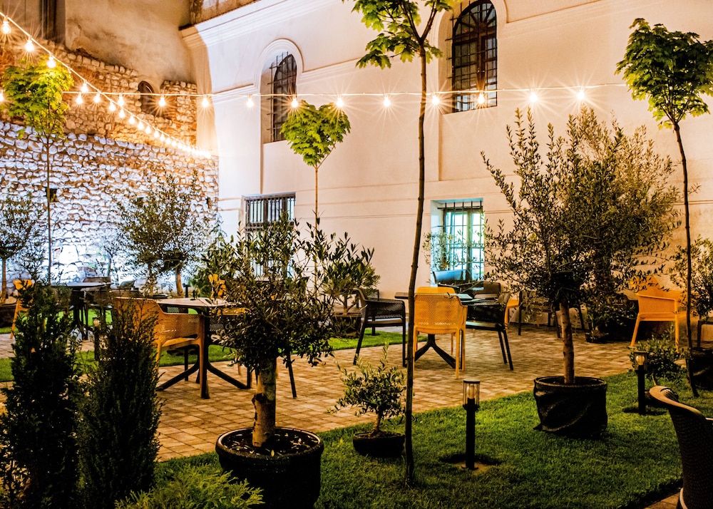 Hotel Estera — Restaurant & bars in Krakow, Lesser Poland
