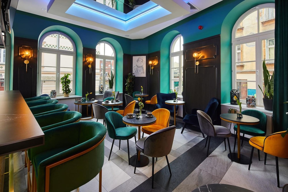 Hotel Estera — Restaurant & bars in Krakow, Lesser Poland