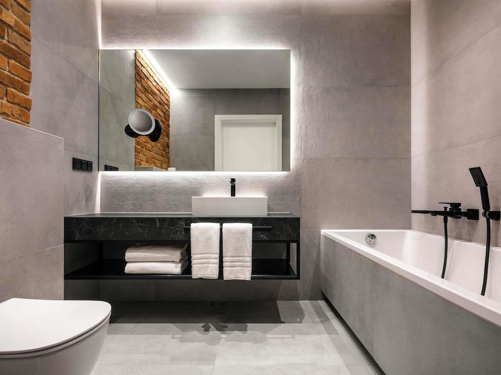 Mercure Krakow Fabryczna City — Hotel rooms in Krakow, Lesser Poland