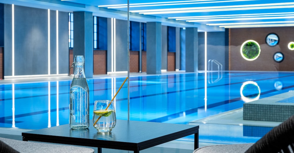 Mercure Krakow Fabryczna City — Swimming pool in Krakow, Lesser Poland