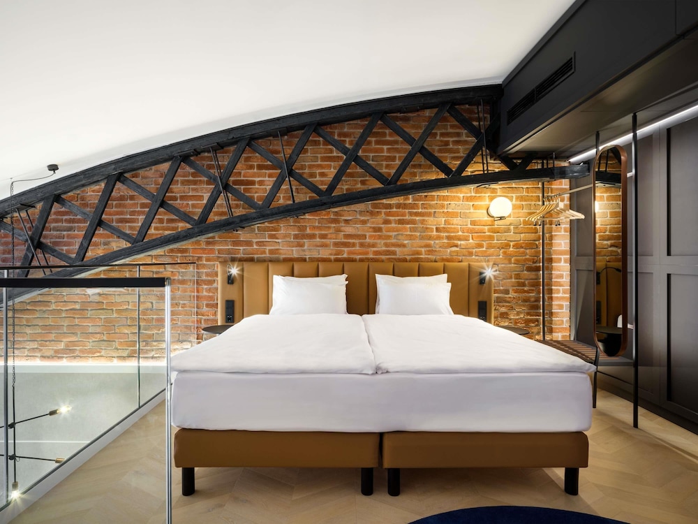 Mercure Krakow Fabryczna City — Hotel rooms in Krakow, Lesser Poland
