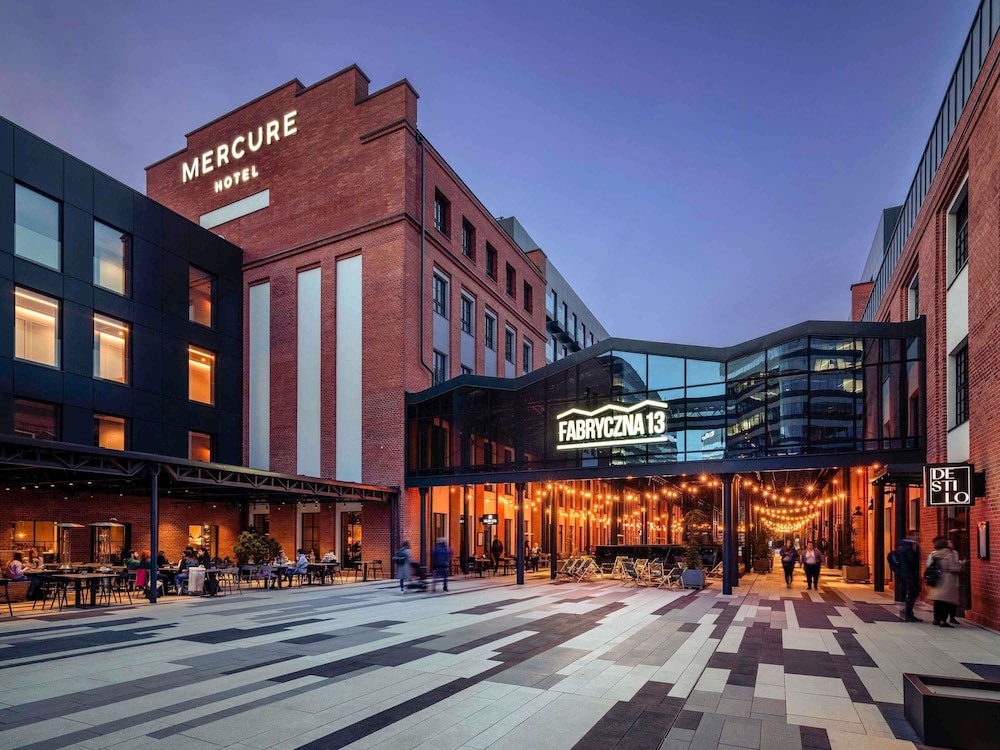 Mercure Krakow Fabryczna City — Hotel building in Krakow, Lesser Poland