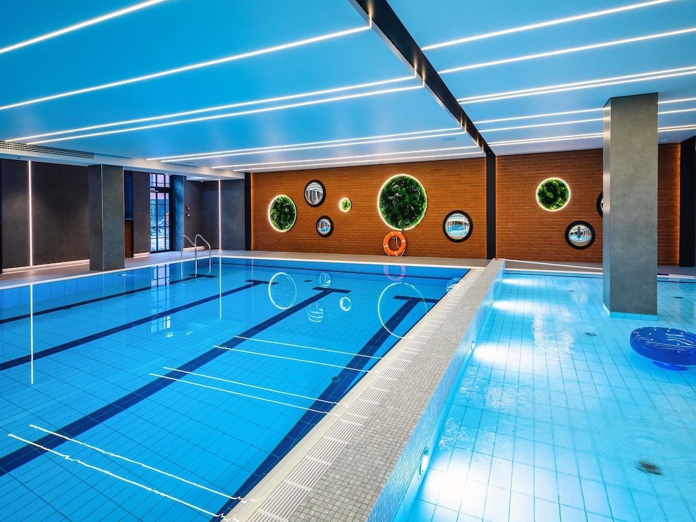 Mercure Krakow Fabryczna City — Swimming pool in Krakow, Lesser Poland