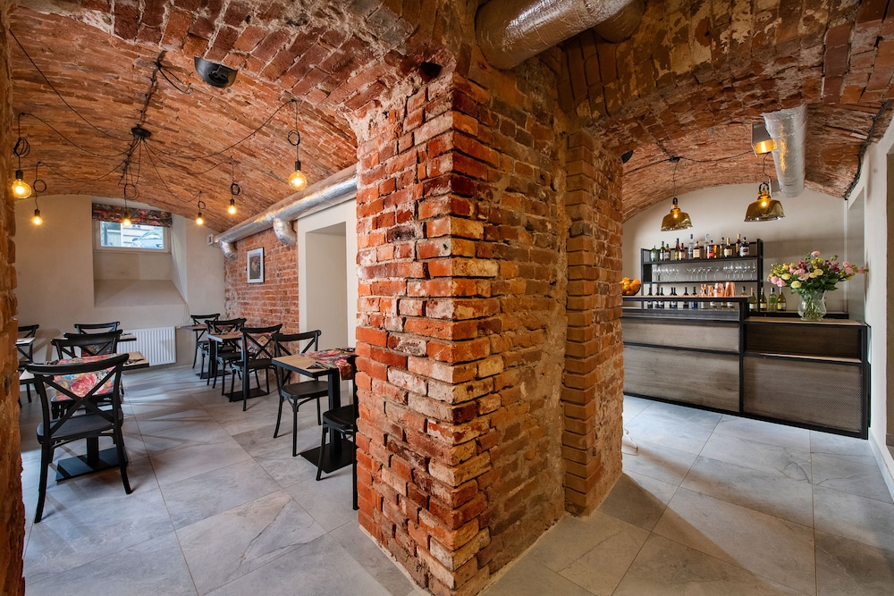 MR67 Mayera Rapaporta — Restaurant & bars in Krakow, Lesser Poland