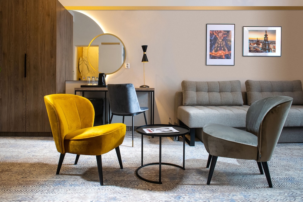 MR67 Mayera Rapaporta — Hotel rooms in Krakow, Lesser Poland