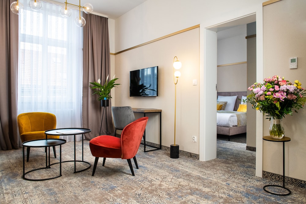 MR67 Mayera Rapaporta — Hotel rooms in Krakow, Lesser Poland