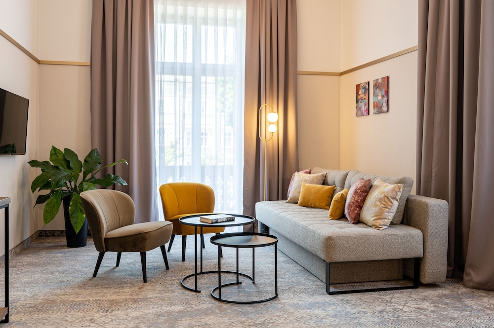 MR67 Mayera Rapaporta — Hotel rooms in Krakow, Lesser Poland