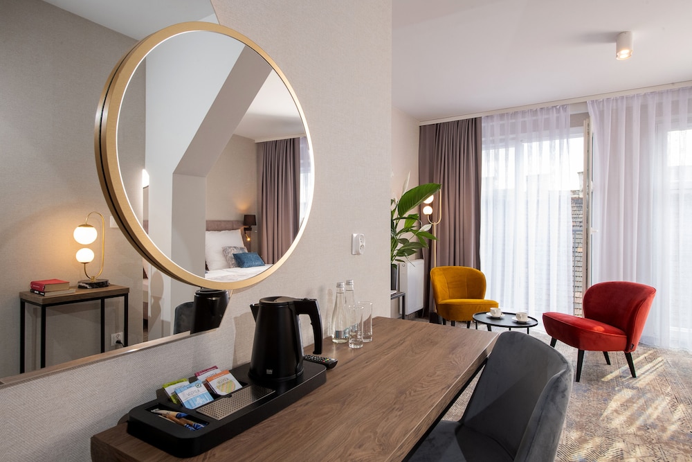 MR67 Mayera Rapaporta — Hotel rooms in Krakow, Lesser Poland