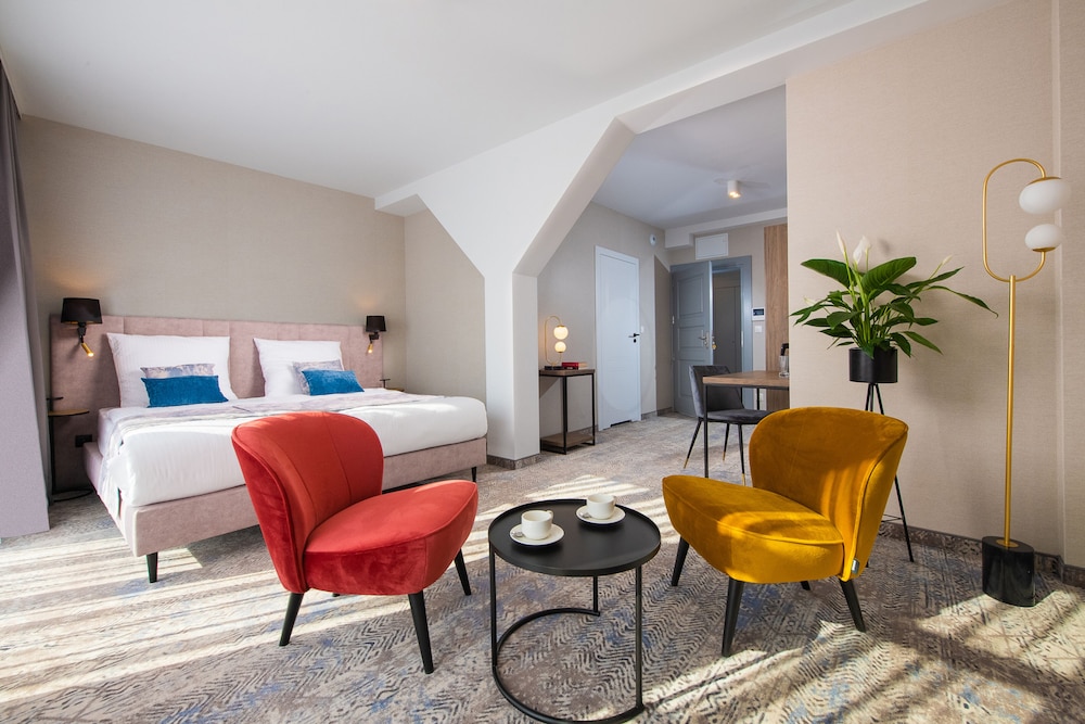 MR67 Mayera Rapaporta — Hotel rooms in Krakow, Lesser Poland
