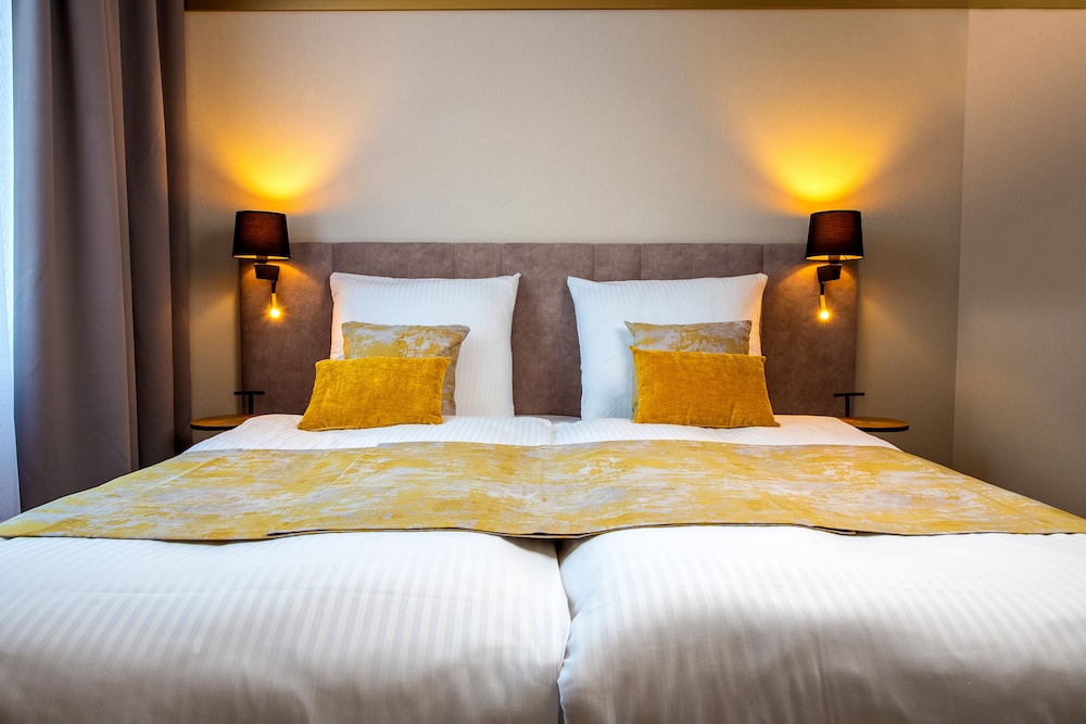 MR67 Mayera Rapaporta — Hotel rooms in Krakow, Lesser Poland