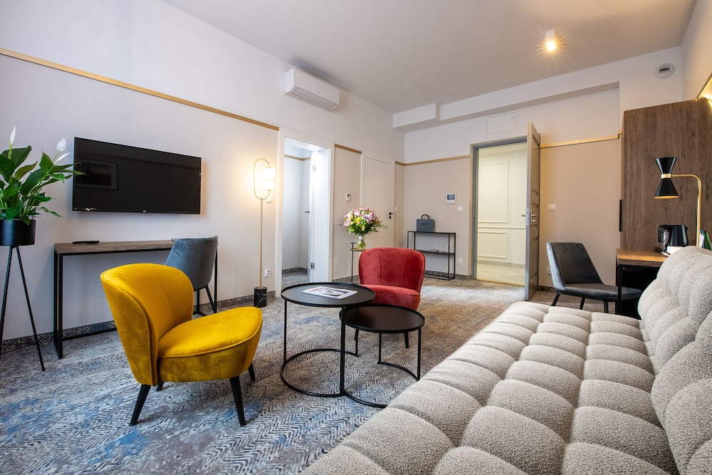 MR67 Mayera Rapaporta — Hotel rooms in Krakow, Lesser Poland