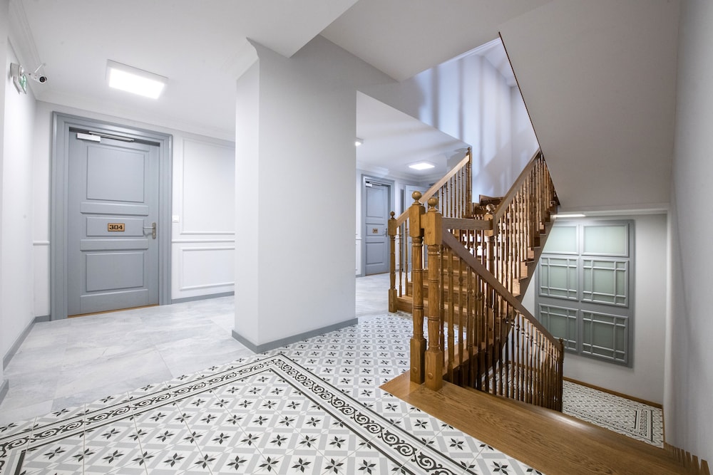 MR67 Mayera Rapaporta — Hotel building in Krakow, Lesser Poland