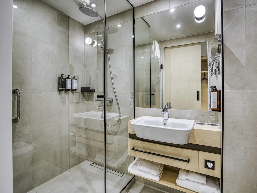 Mercure Katowice Centrum — Hotel rooms in Katowice, Silesian