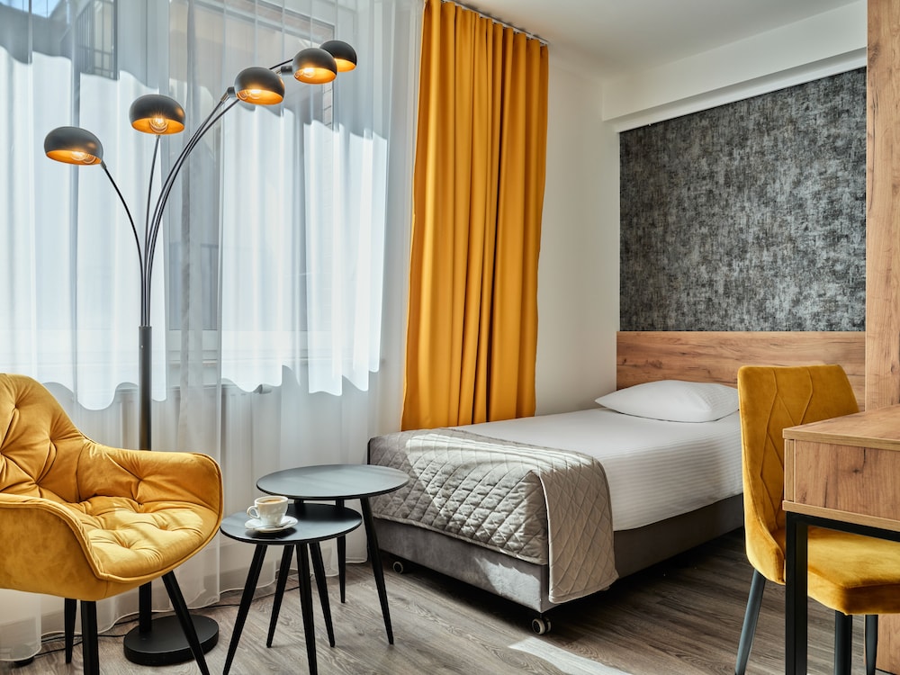 1891 Garni Hotel — Hotel rooms in Krakow, Lesser Poland