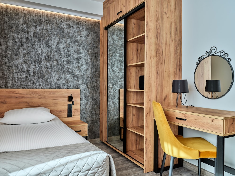 1891 Garni Hotel — Hotel rooms in Krakow, Lesser Poland