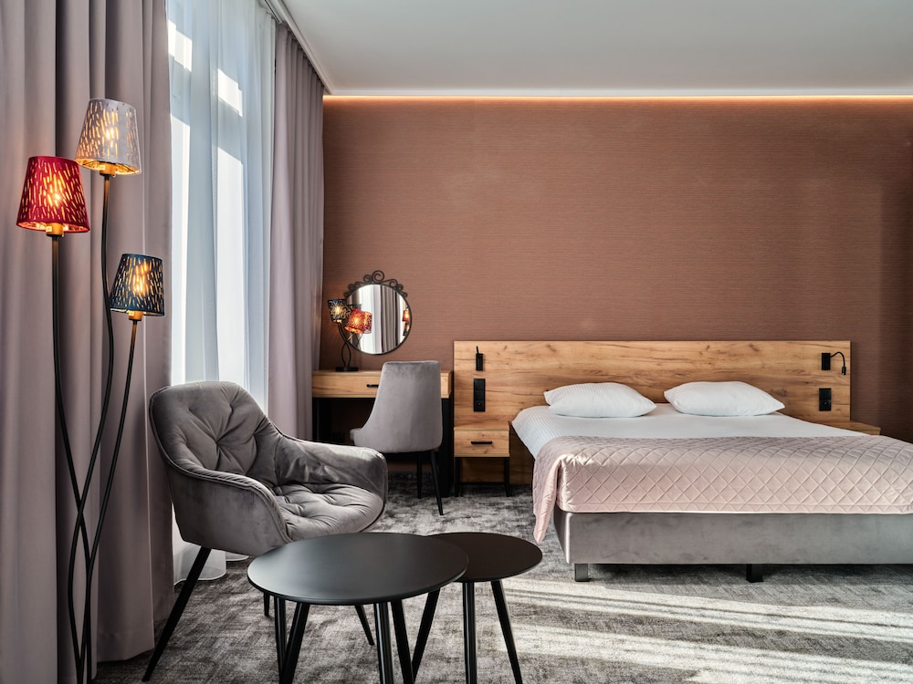 1891 Garni Hotel — Hotel rooms in Krakow, Lesser Poland