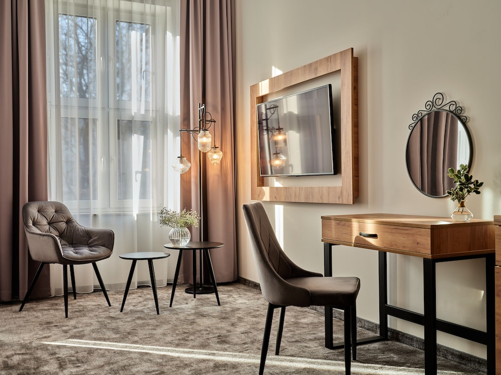 1891 Garni Hotel — Hotel rooms in Krakow, Lesser Poland
