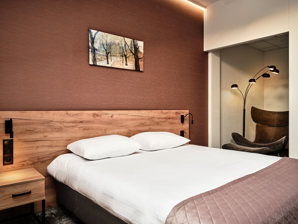 1891 Garni Hotel — Hotel rooms in Krakow, Lesser Poland