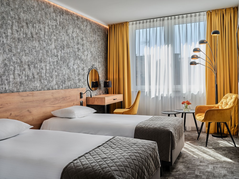 1891 Garni Hotel — Hotel rooms in Krakow, Lesser Poland
