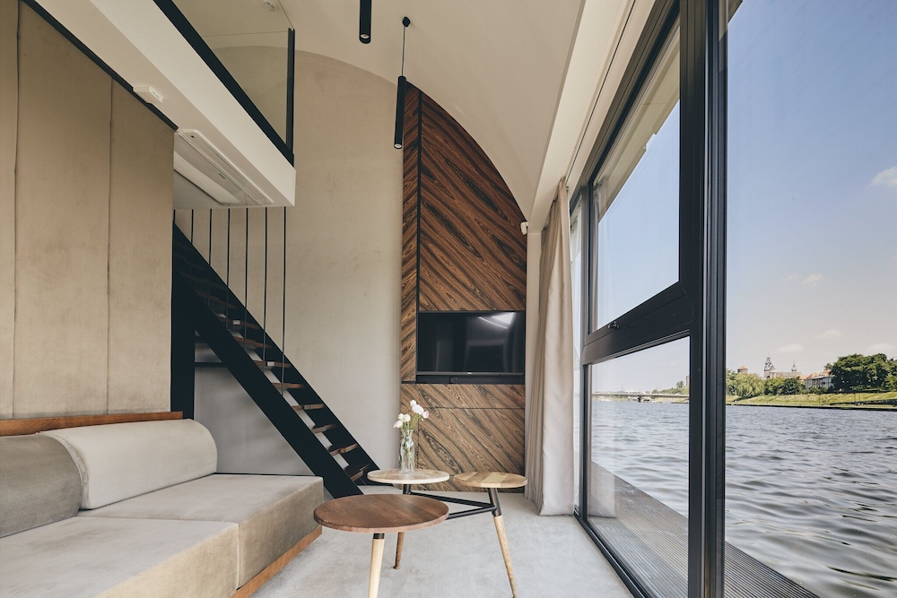New Port Hotel — Hotel rooms in Krakow, Lesser Poland