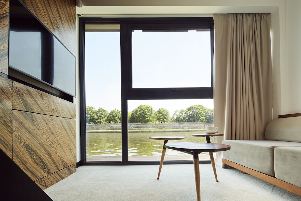 New Port Hotel — Hotel rooms in Krakow, Lesser Poland