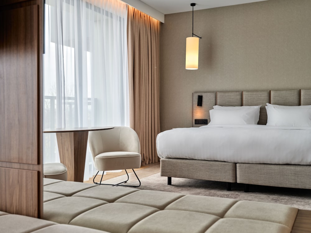 AC Hotel by Marriott Krakow — Hotel rooms in Krakow, Lesser Poland