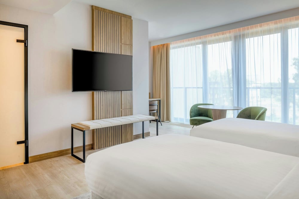 AC Hotel by Marriott Krakow — Hotel rooms in Krakow, Lesser Poland