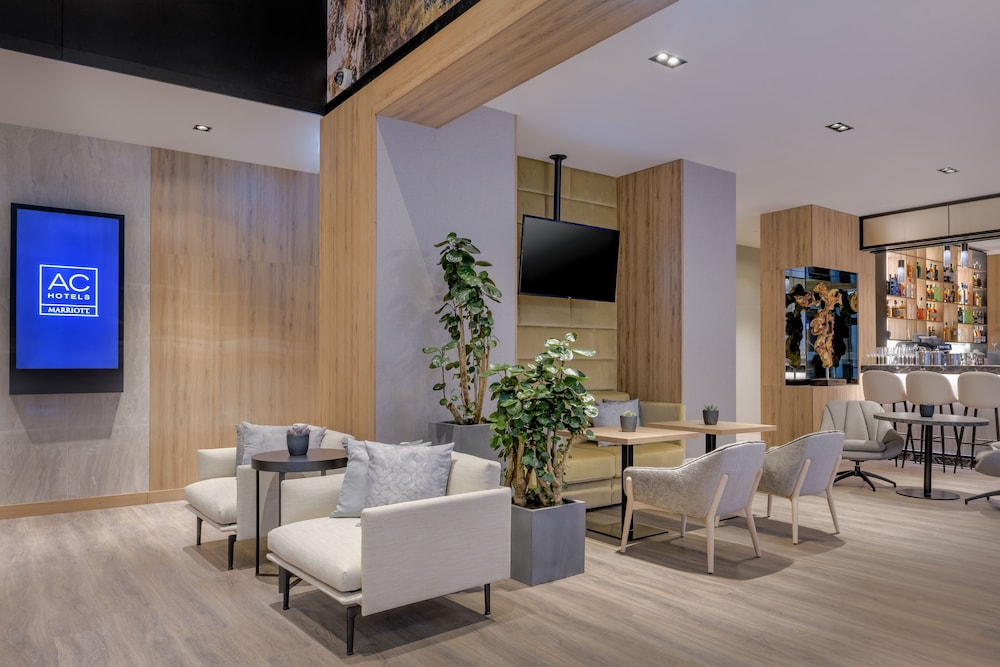 AC Hotel by Marriott Krakow — Restaurant & bars in Krakow, Lesser Poland