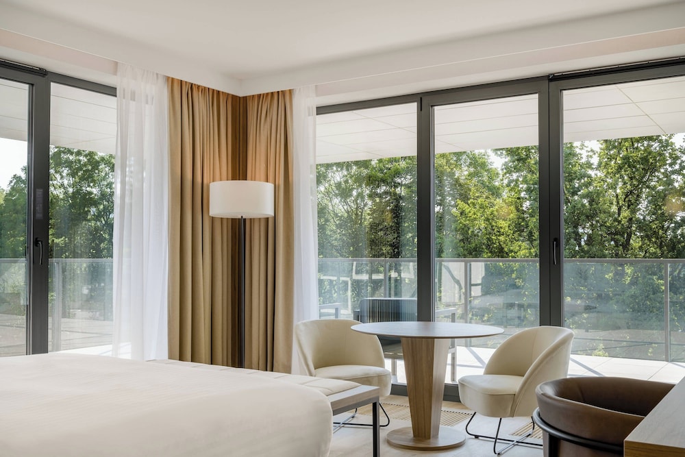 AC Hotel by Marriott Krakow — Hotel rooms in Krakow, Lesser Poland