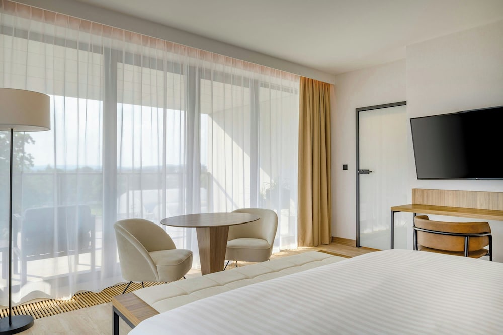 AC Hotel by Marriott Krakow — Hotel rooms in Krakow, Lesser Poland