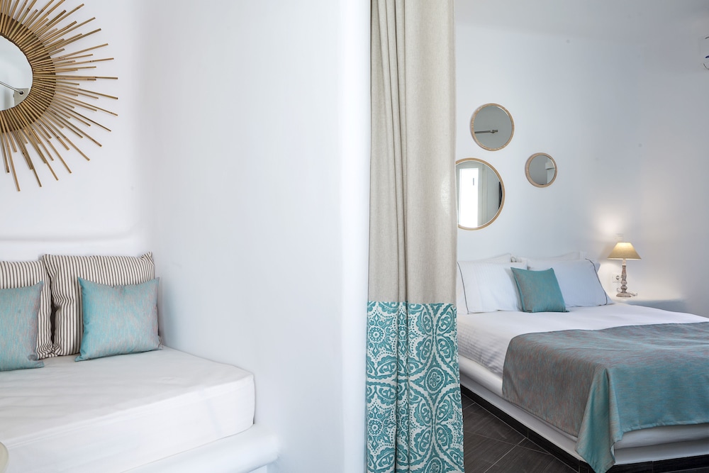 Colours of Mykonos — Hotel rooms in Ornos, South Aegean