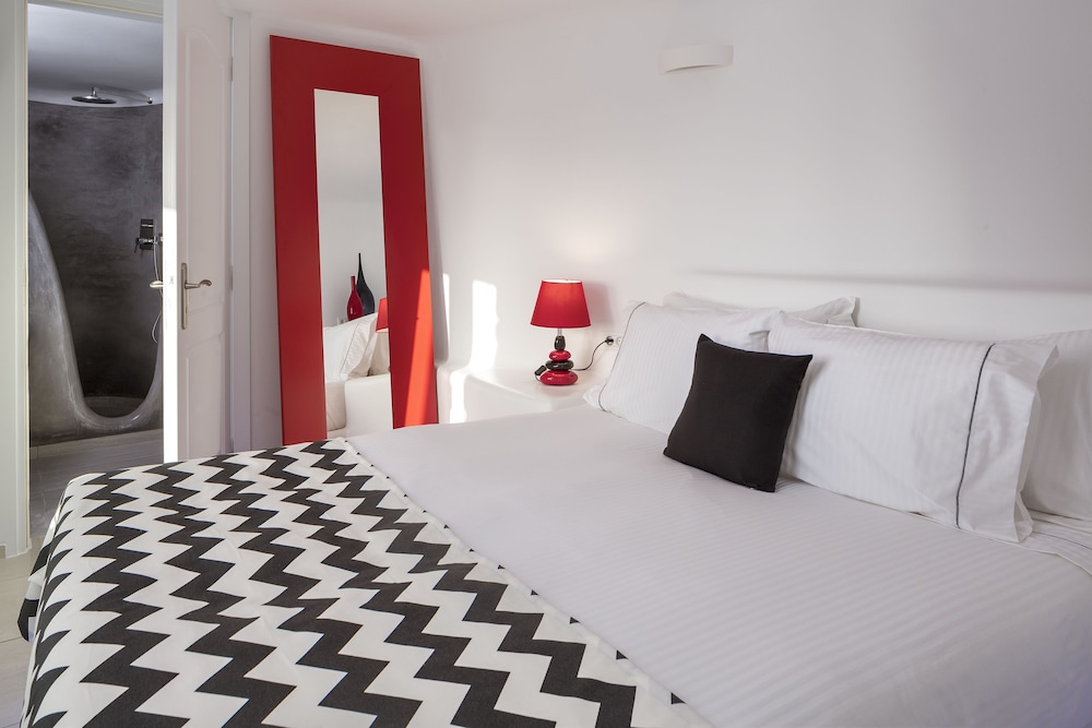 Colours of Mykonos — Hotel rooms in Ornos, South Aegean