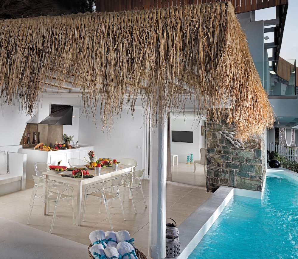 Out Of The Blue All Inclusive Resort & Spa — Swimming pool in Lygaria