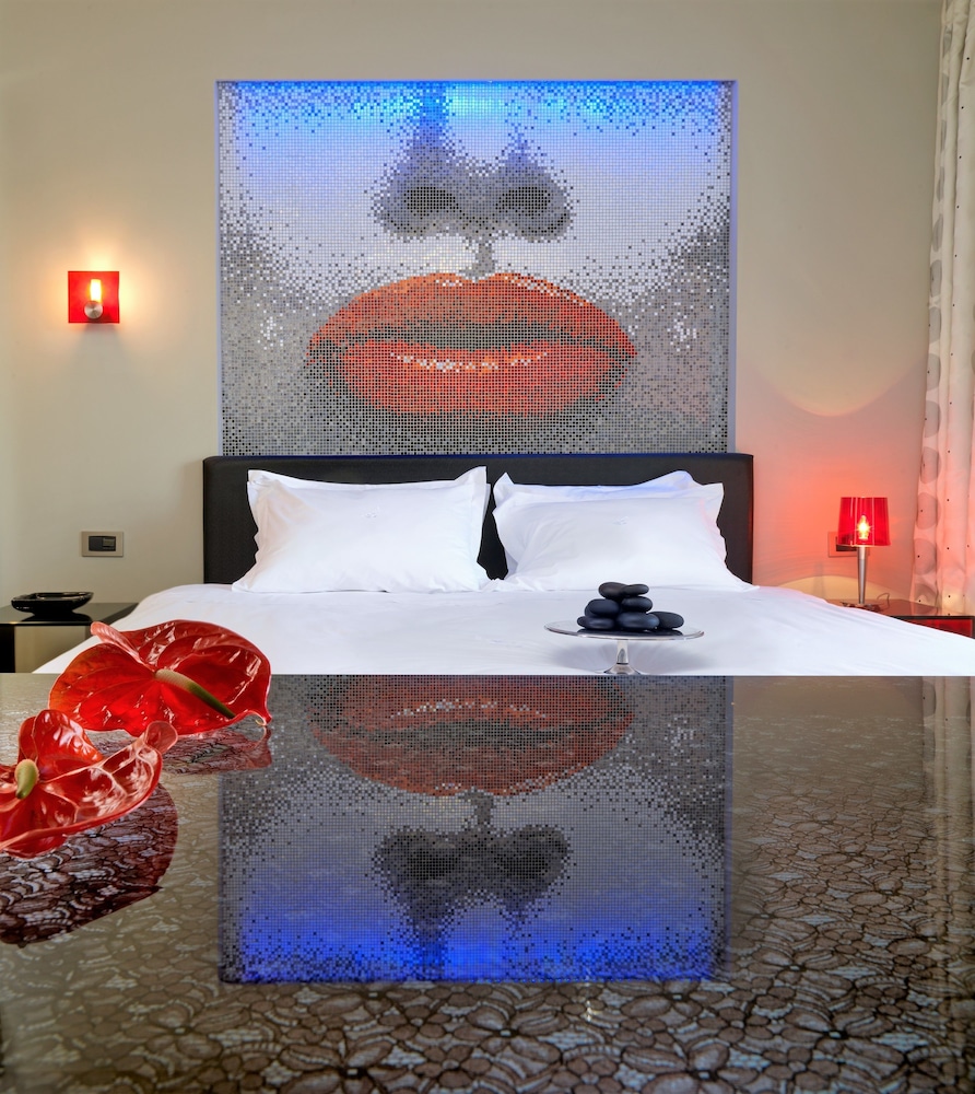 Out Of The Blue All Inclusive Resort & Spa — Hotel rooms in Lygaria