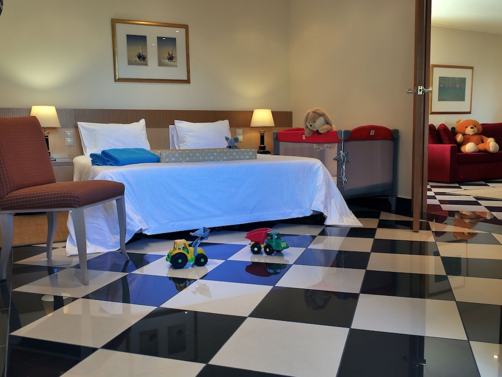 Out Of The Blue All Inclusive Resort & Spa — Hotel rooms in Lygaria