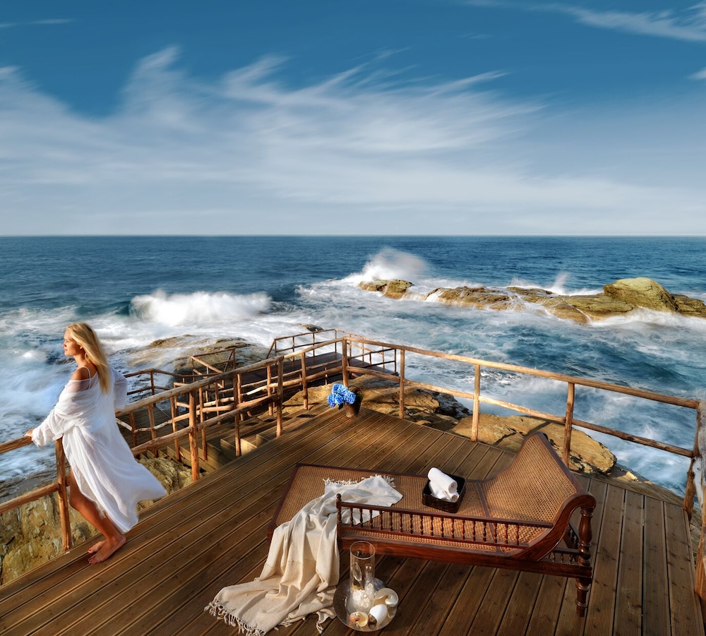 Out Of The Blue All Inclusive Resort & Spa — Beach in Lygaria