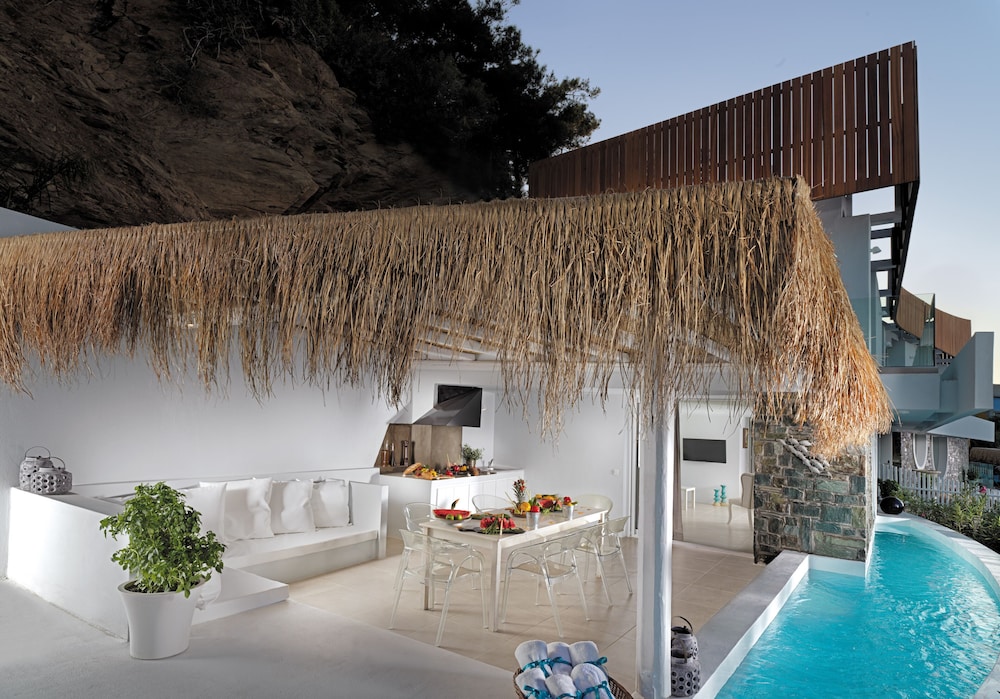 Out Of The Blue All Inclusive Resort & Spa — Swimming pool in Lygaria