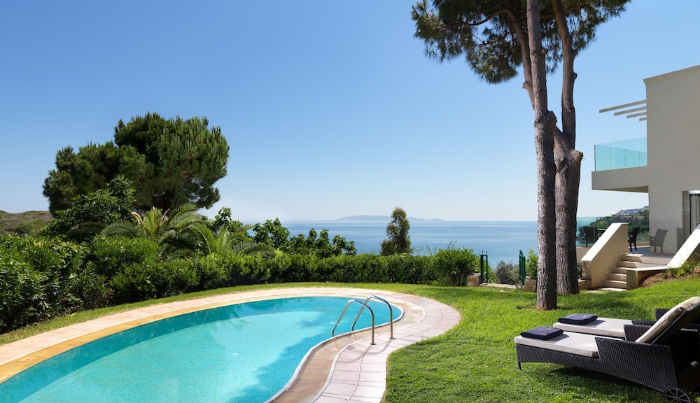 Out Of The Blue All Inclusive Resort & Spa — Swimming pool in Lygaria