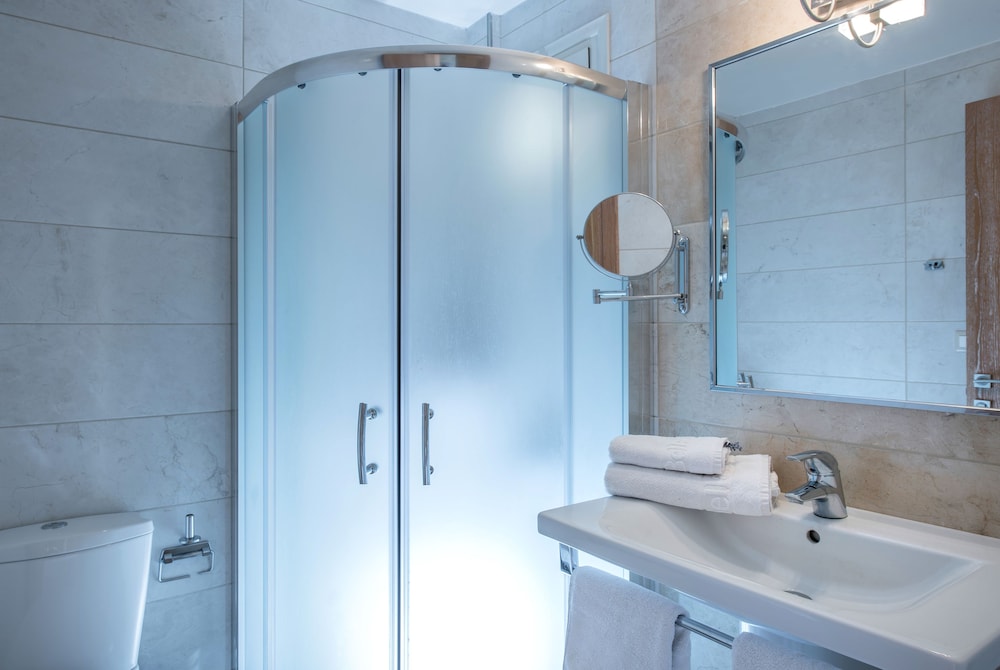 Bella Elena — Hotel rooms in Malia