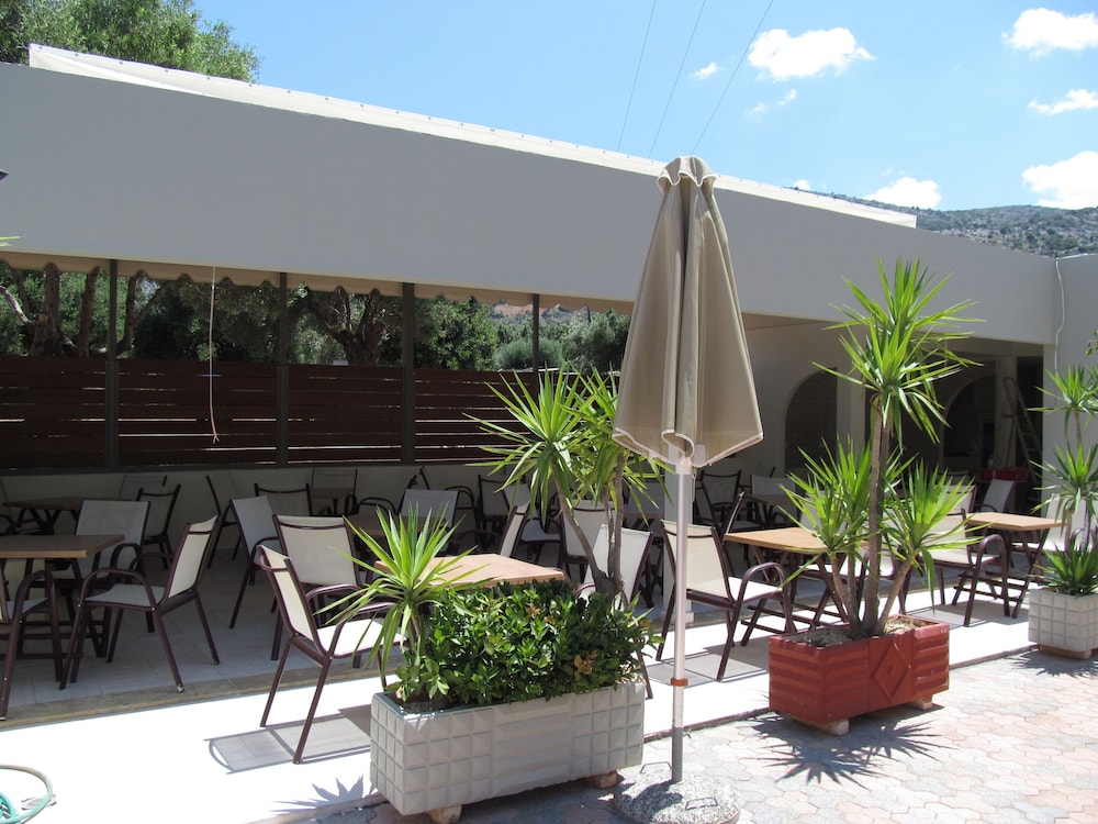 Bella Elena — Restaurant & bars in Malia