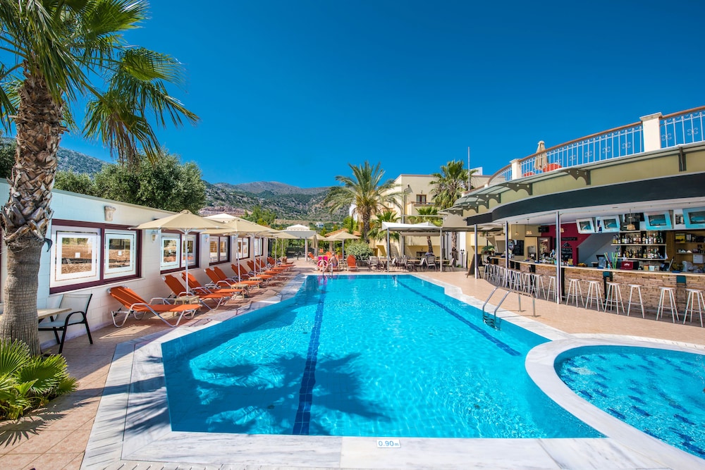 Bella Elena — Main photo in Malia