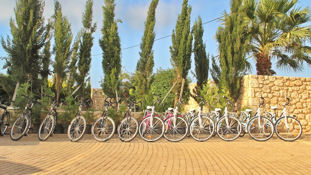 Bella Elena — Sports & recreation in Malia