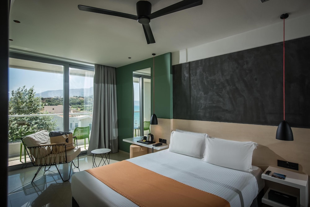 Corissia Princess Hotel — Hotel rooms in Georgioupolis