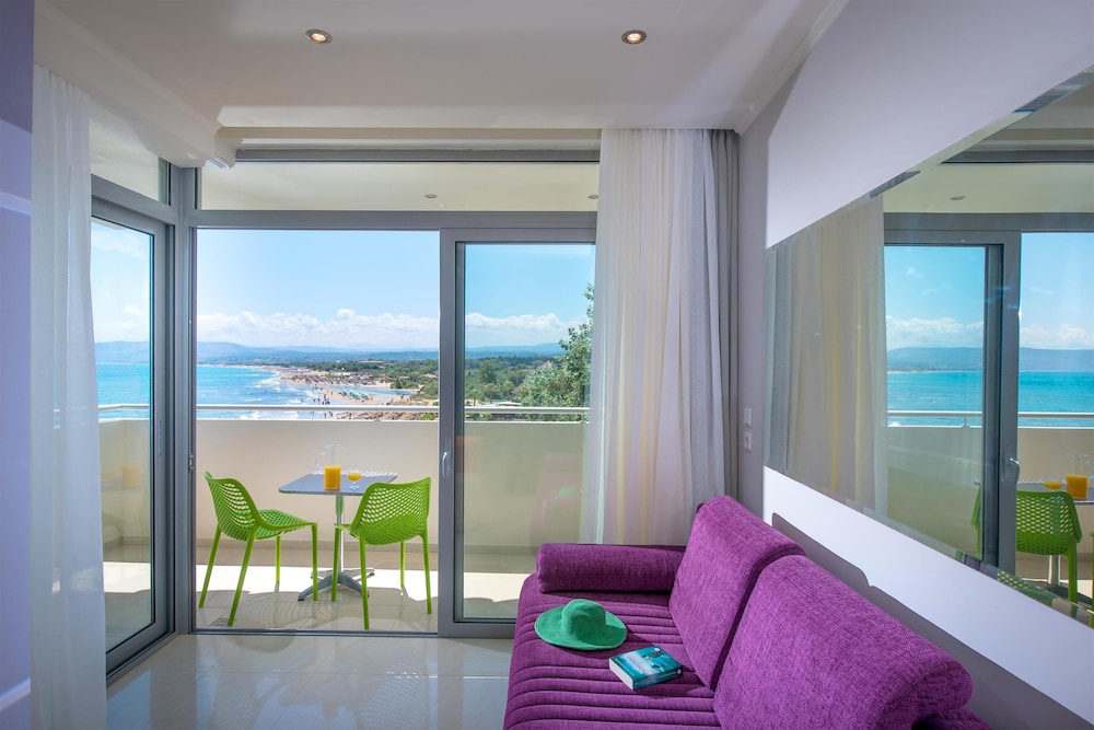 Corissia Princess Hotel — Hotel rooms in Georgioupolis